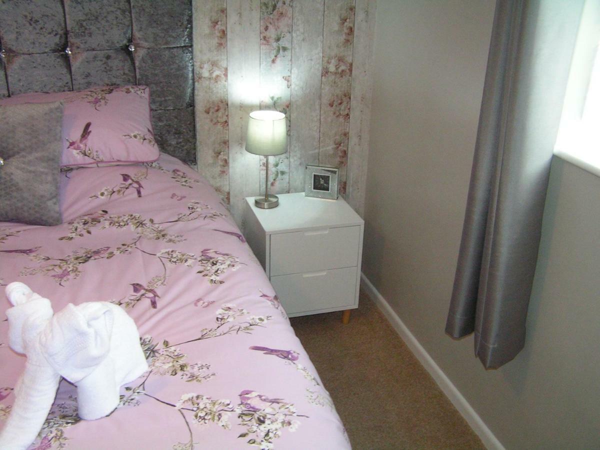 Devon Guest House Blackpool Exterior photo